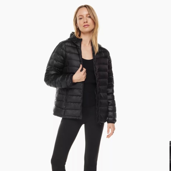 Aritzia Jacket - Babaton Foundation Puffer - Picture 1 of 9